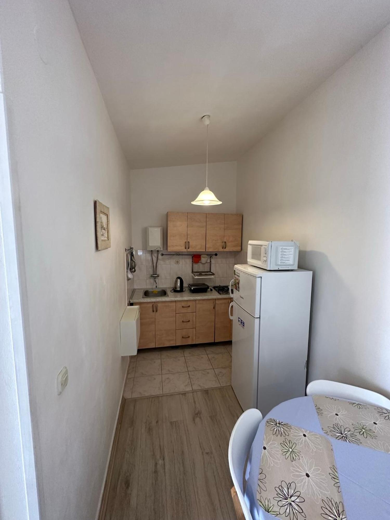 Apartmani Matovina Vir Exteriör bild