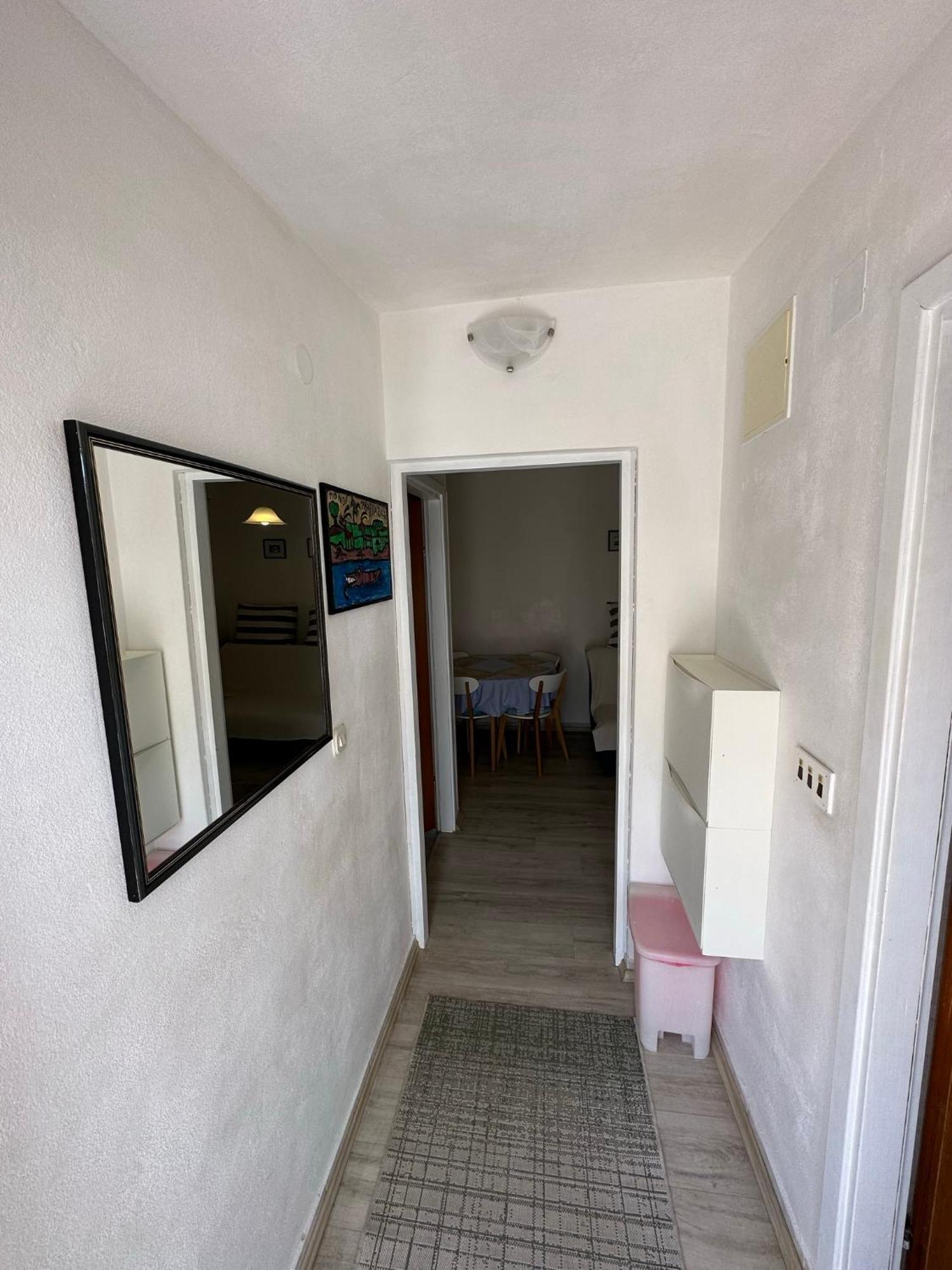 Apartmani Matovina Vir Exteriör bild