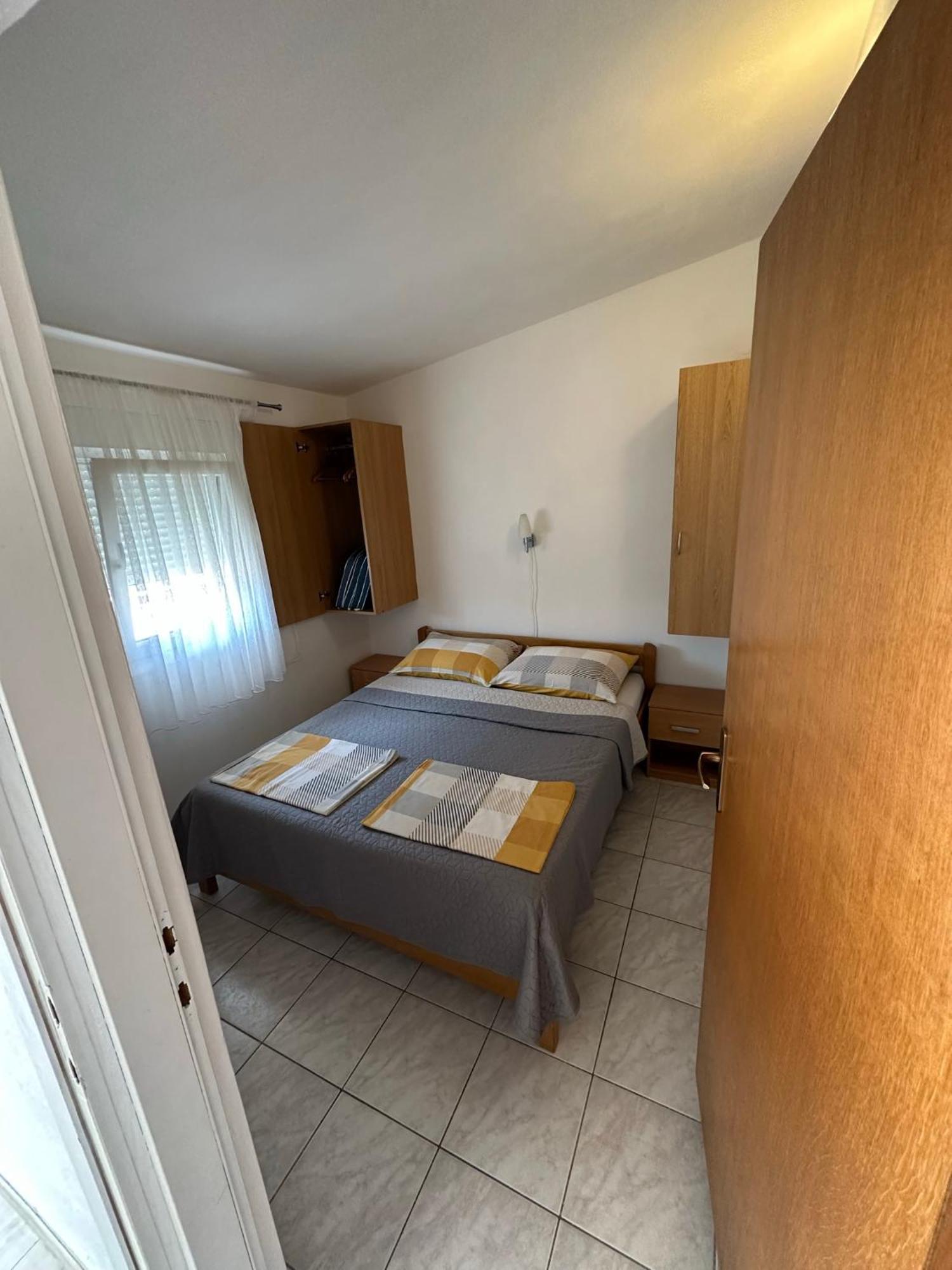 Apartmani Matovina Vir Exteriör bild