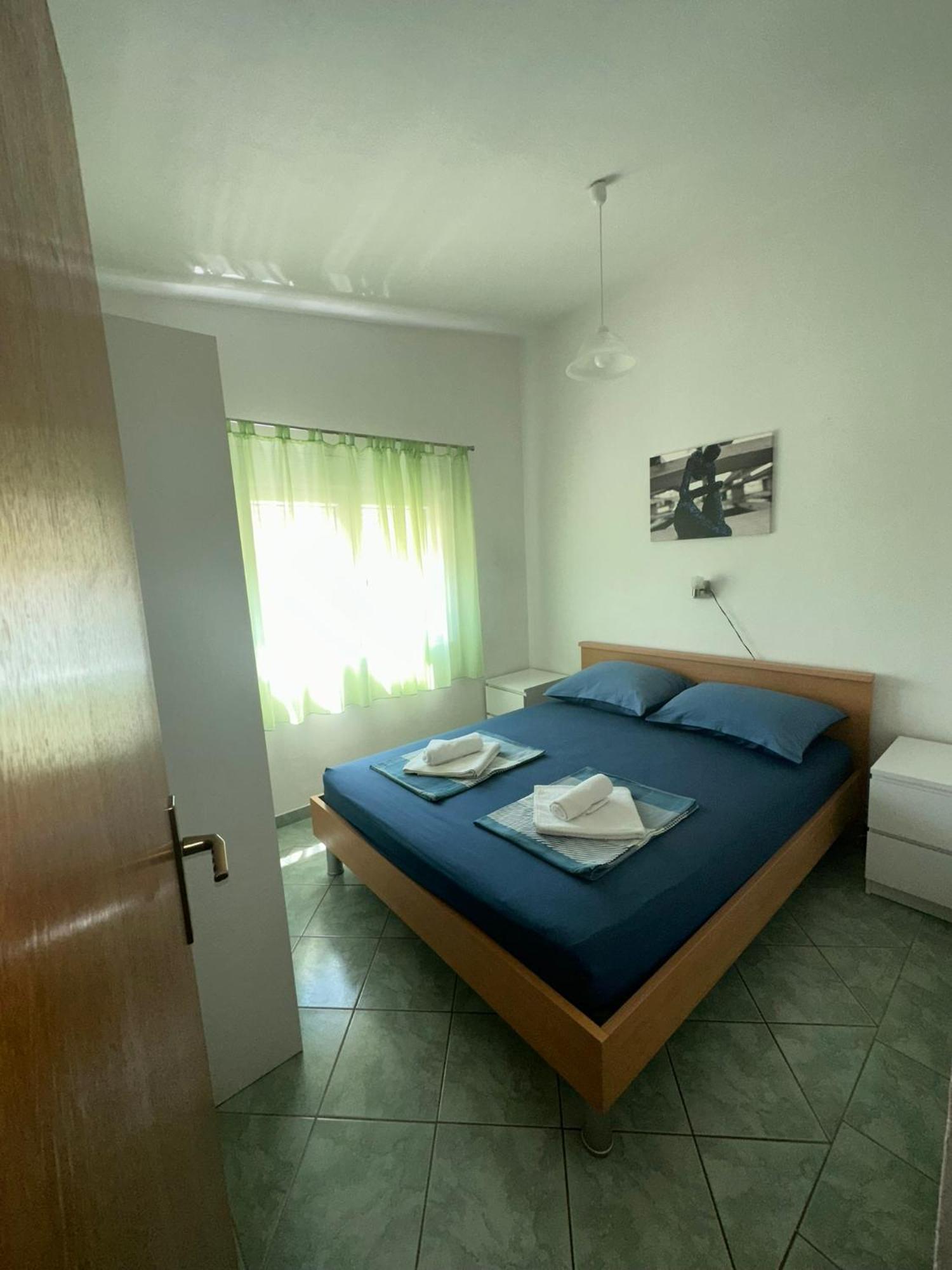 Apartmani Matovina Vir Exteriör bild