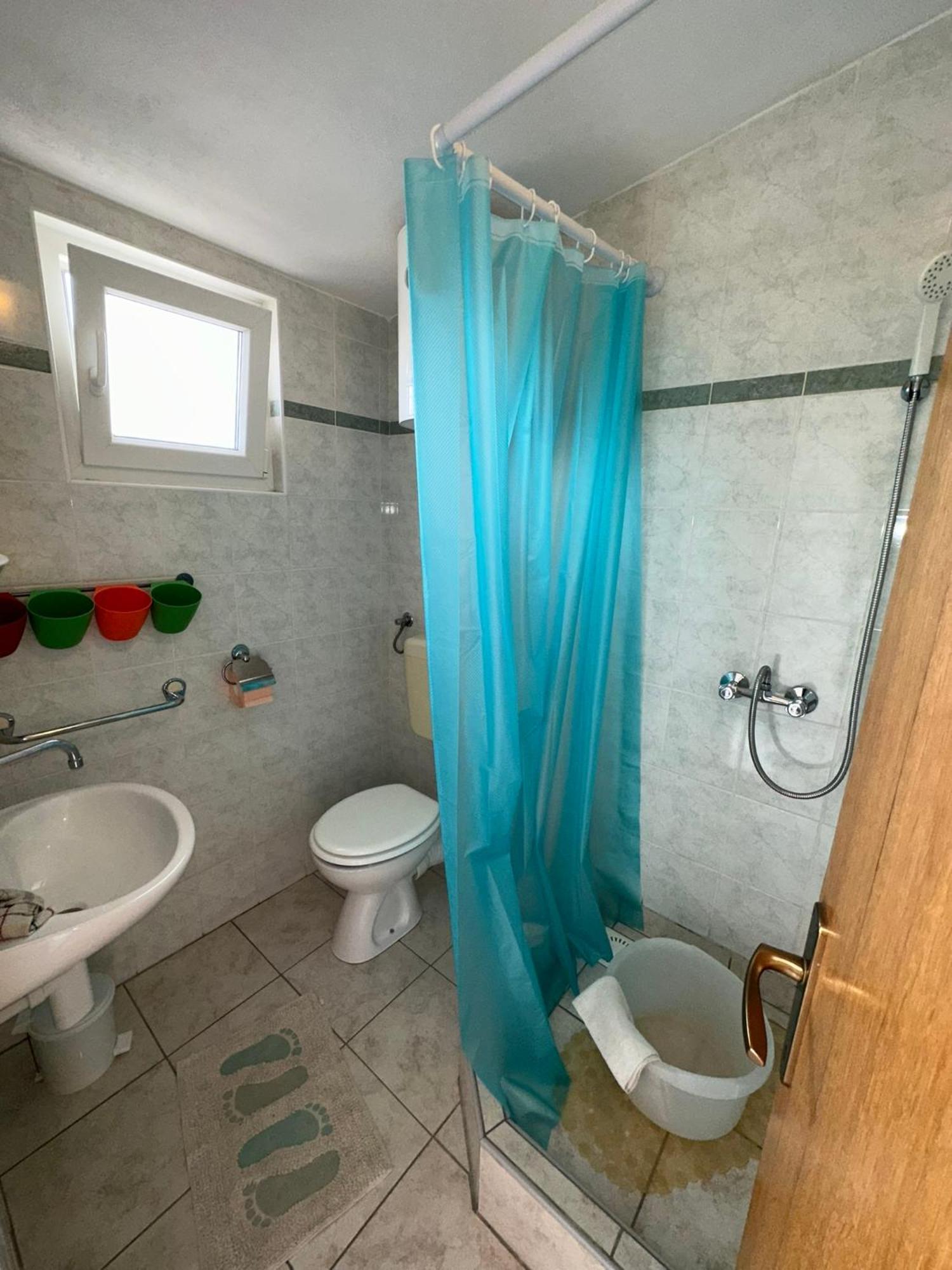 Apartmani Matovina Vir Exteriör bild